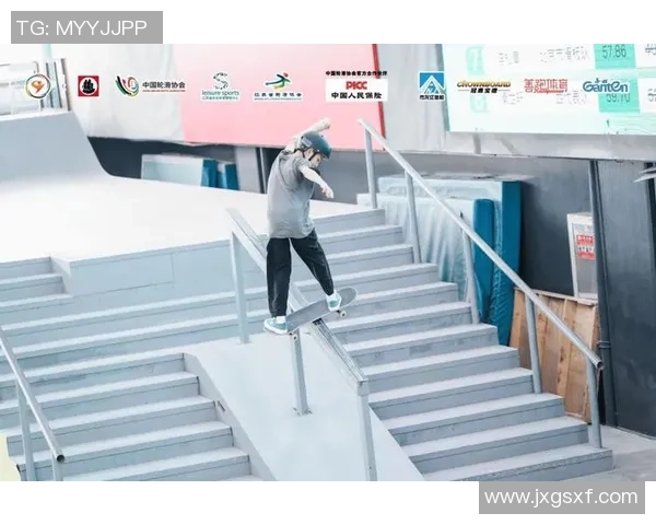 重庆滑板队展现卓越灵活性实力创新高引领全国滑板新风潮