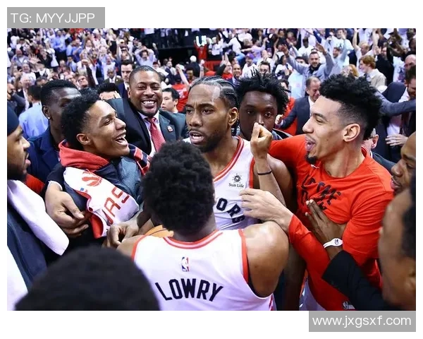 伦纳德在对阵76人的精彩表现集锦回顾与分析